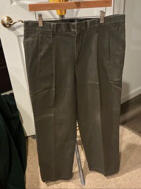 Dockers Olive Pleated Dress Pants for Men